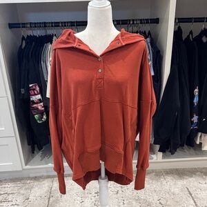 BUCKETLIST Rust Red Hooded V-Neck Pullover Sweater